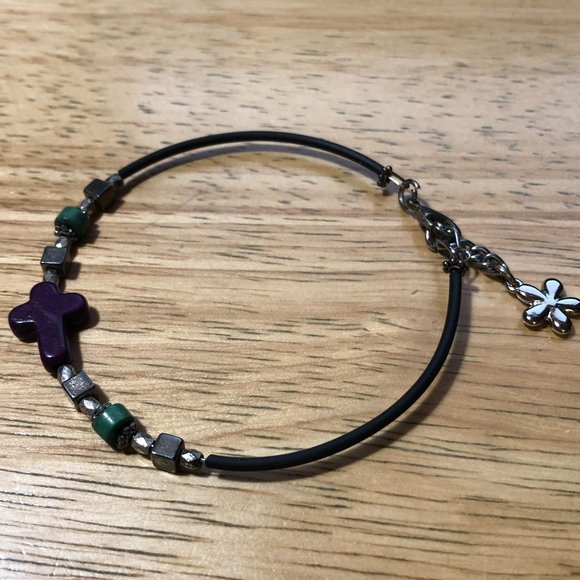 UNISEX WOOD CROSS BLACK PLUM GREEN BEAD BRACELET - Picture 2 of 4